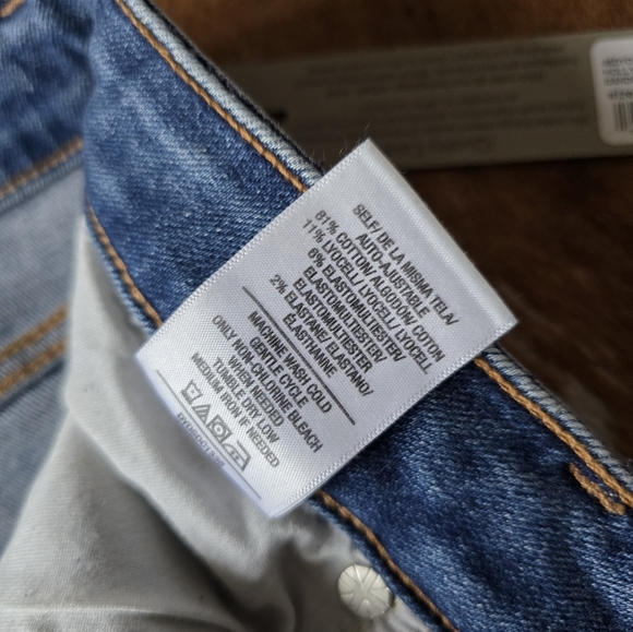 🆕 Hudson Holly High-Rise Flared Jeans 🆕 - Picture 8 of 12